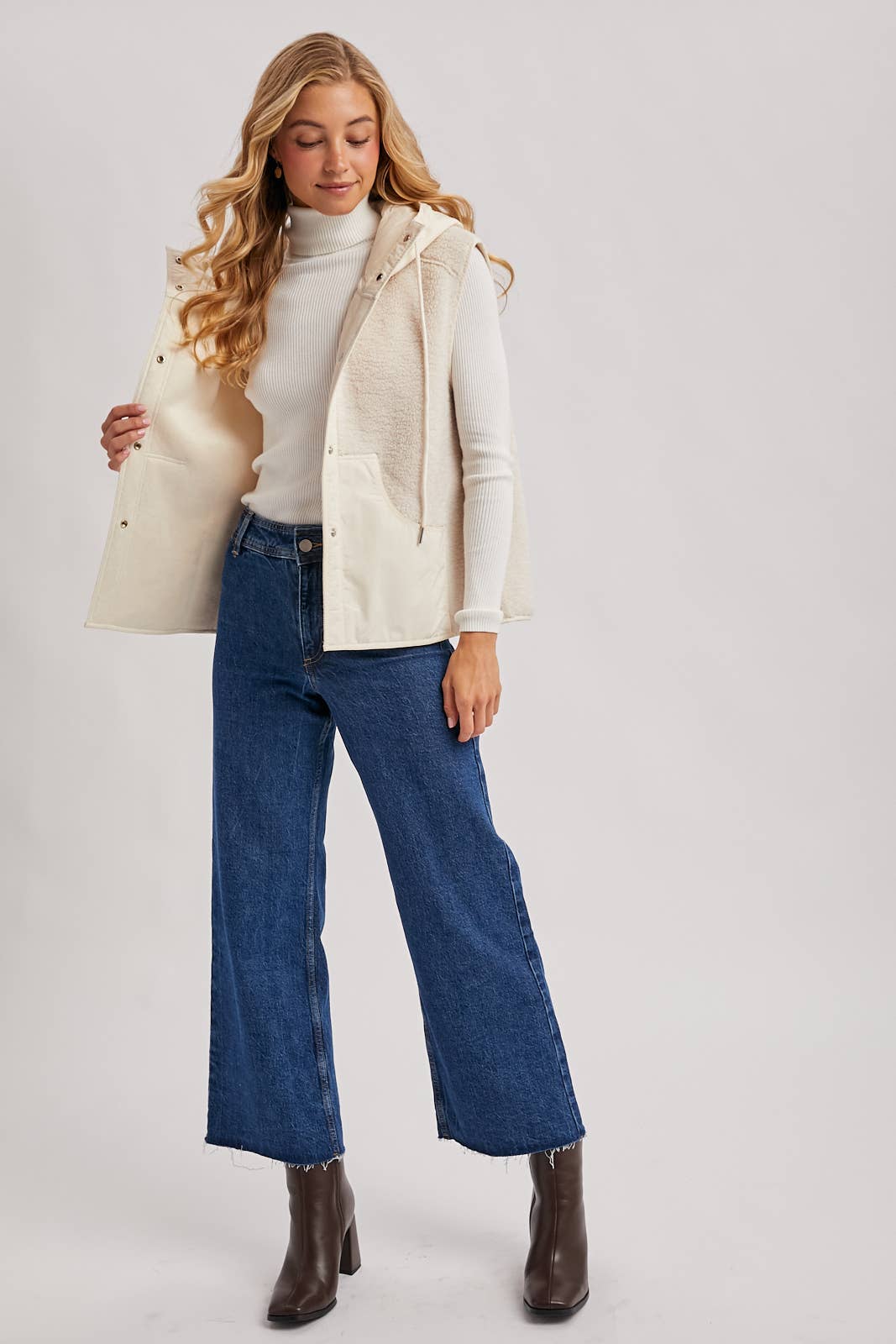 Willow Sherpa Vest