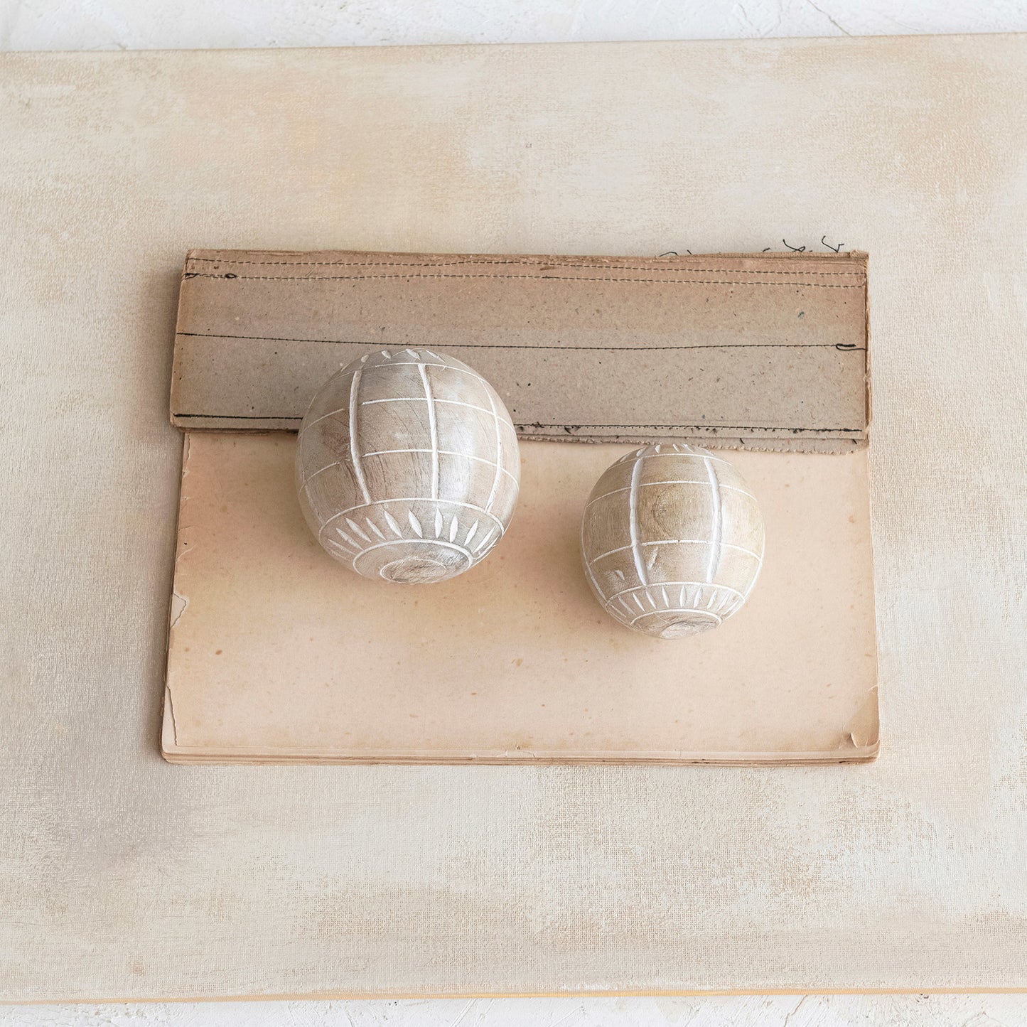 Mango Wood Ball