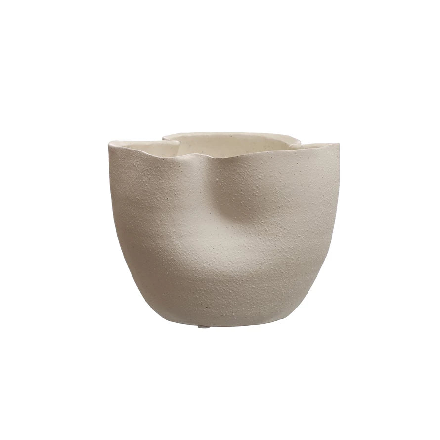 Jen Ruffled Planter
